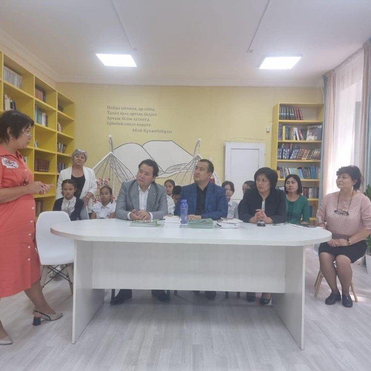 Қазақстан халықтарының Тілдер мерекесі аясында Медеу ауданы №163 мектеп-лицейінде  " Тіл құдіреті - ел құдіреті" тақырыбында  өткізілген онкүндіктің ж