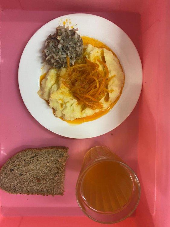 Күнделікті тегін тамақтанатын оқушылардың ас мәзірі (09.12.2022)