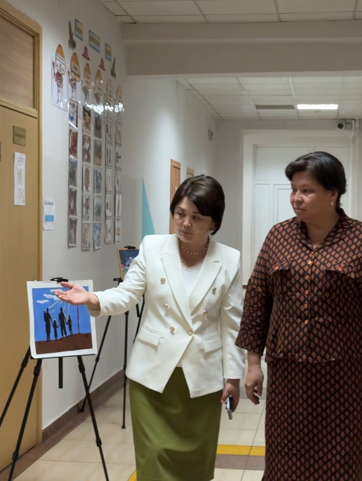 "Берекелі отбасы – қоғам байлығы" атты сурет көрмесі өтті