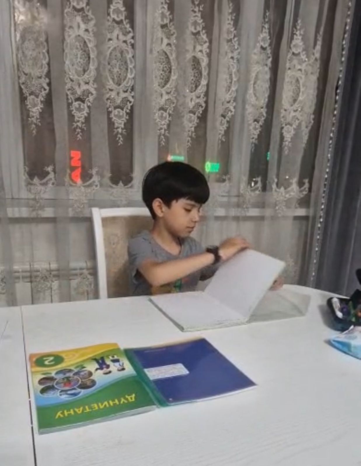 "Кітап тапсыруға дайындық" челленджі